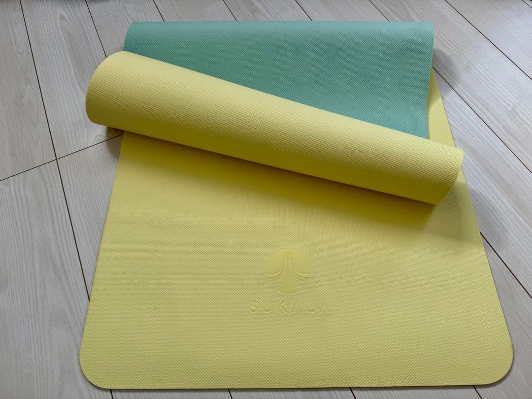 【週末値下】✨新品未使用✨LAVA 　ヨガマット イエロー　リバーシブル