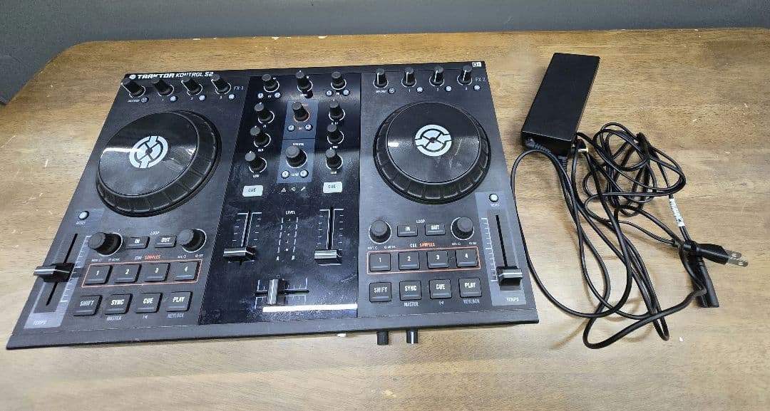 TRAKTOR　Control　s2mk1
