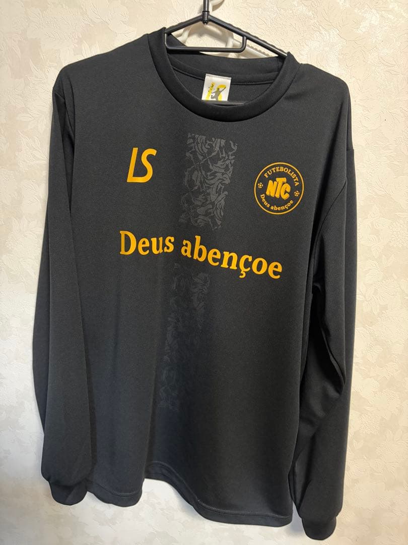 ルースイソンブラ プラシャツ