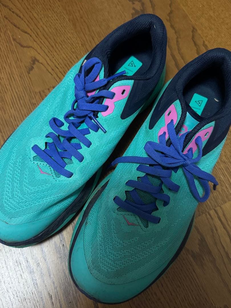 HOKA トレイルシューズ ターコイズ/ネイビー