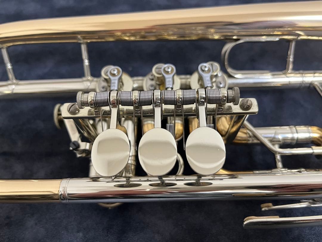 【いと様】C管ロータリートランペット　J.シェルツァー 8217W