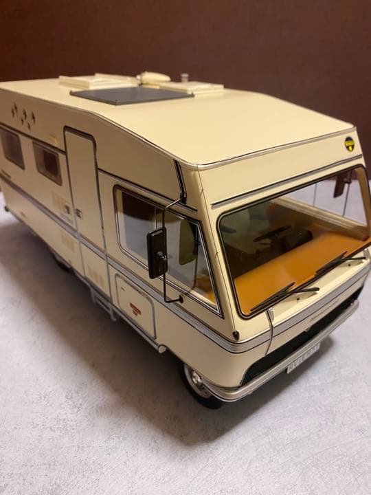 1/18 キャンピングカー　ハイマーモービル