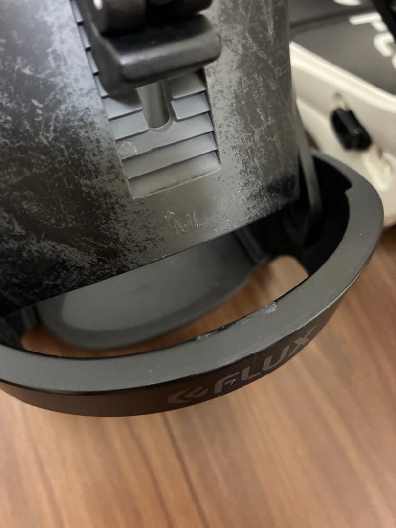 FLUX CV Mサイズ 22-23 スノーボードビンディング ホワイトブラック