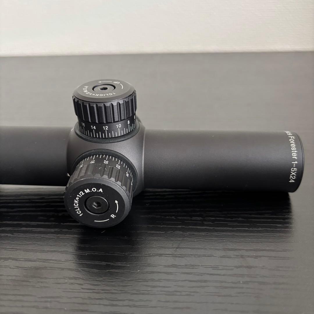 Vector Optics FORESTER 1-5×24 GENⅡ マウント付