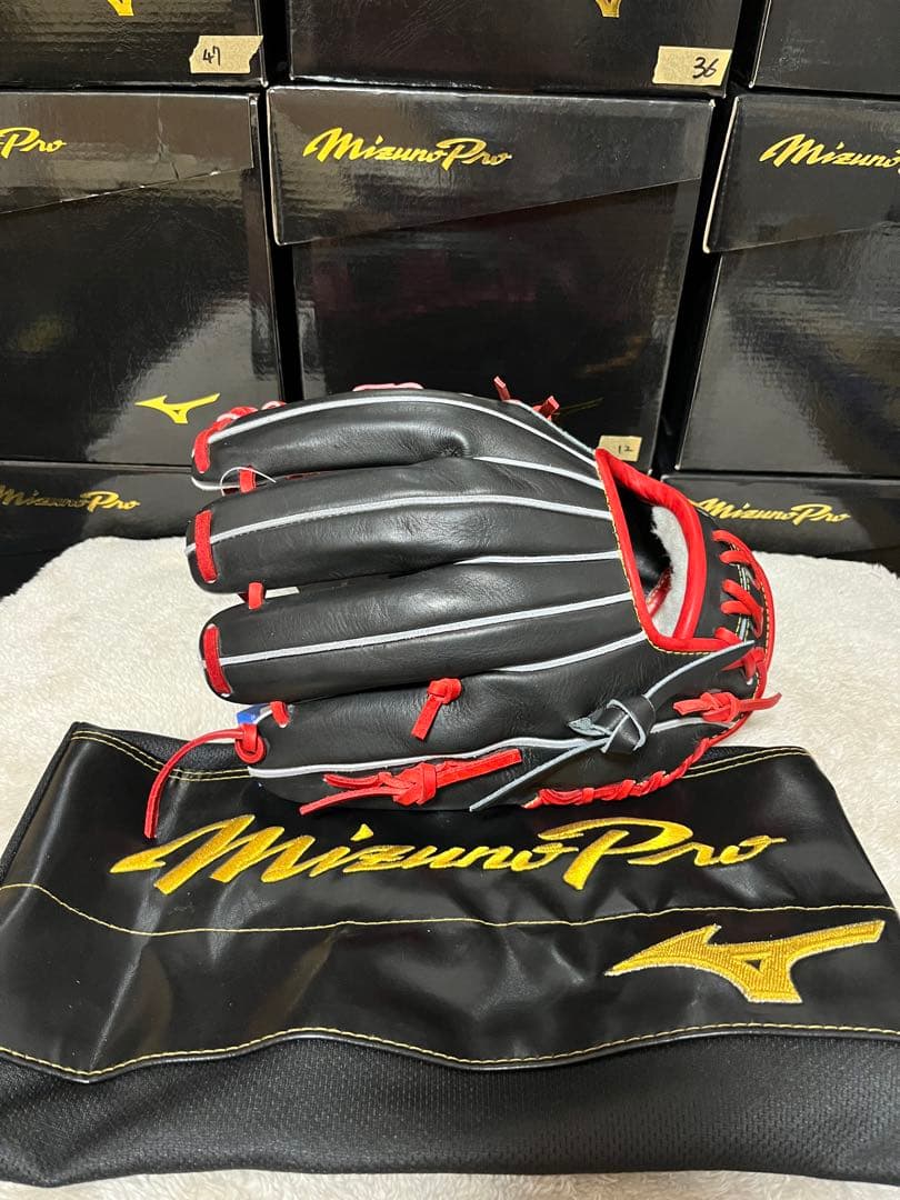 54　ミズノプロ　軟式　野球　内野手用　紅林型