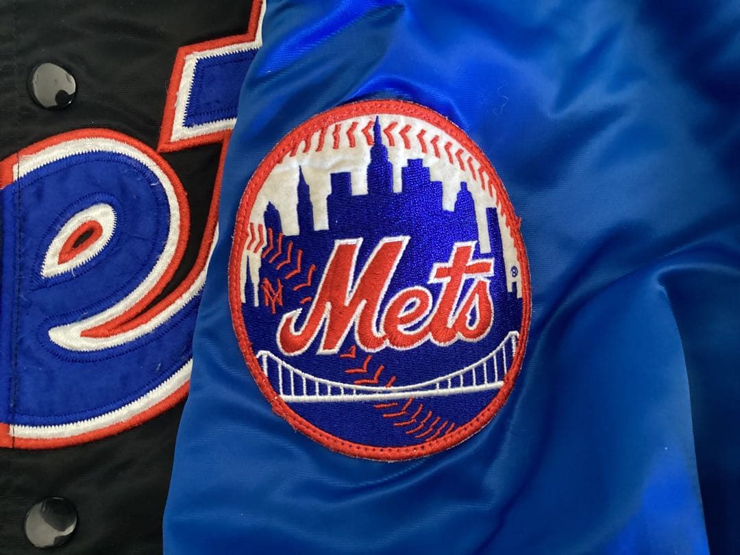 FELCO社製Metsスタジアムジャンパー