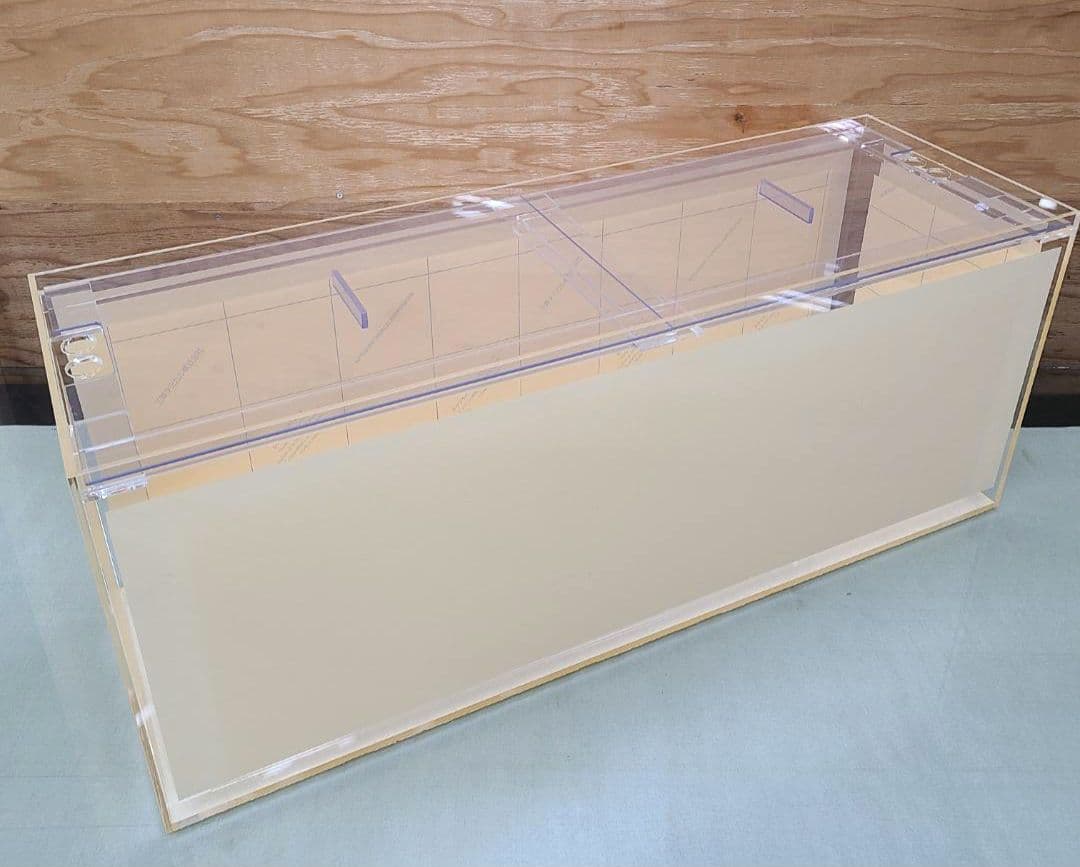 アクリル水槽　900×300×360　　(塩ビ蓋付き)