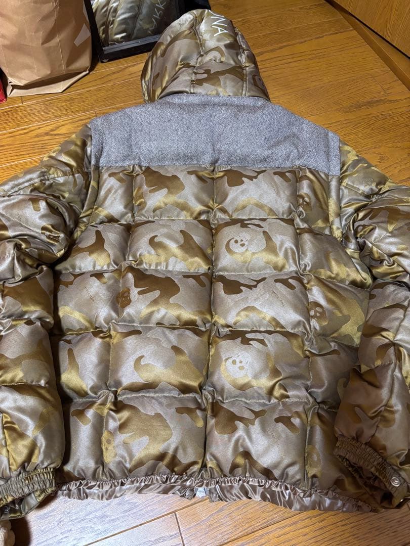 マークアンドロナ 迷彩 フード付き ダウンジャケット