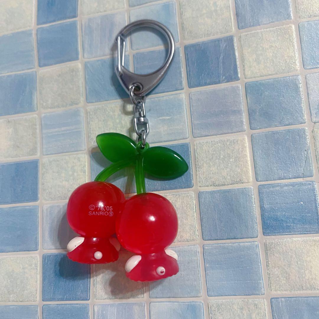 山形限定　レトロ　ご当地　ハローキティ さくらんぼ　キーホルダー　激レア