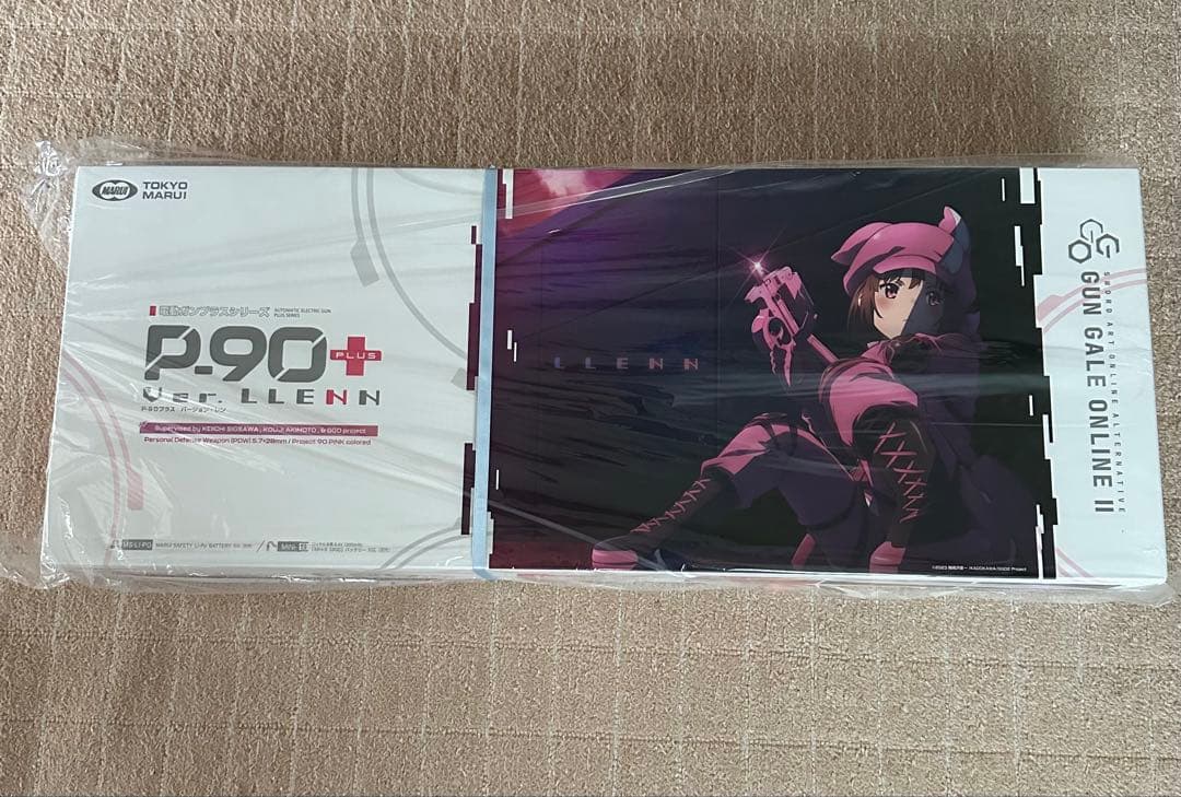 東京マルイP90レン(未開封)+販促ポスター額付+FMA P90リアスイベル