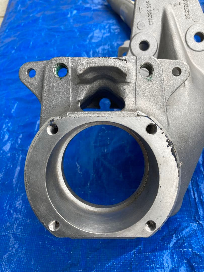 PORSCHE 930 右リアトレーリングアーム新品