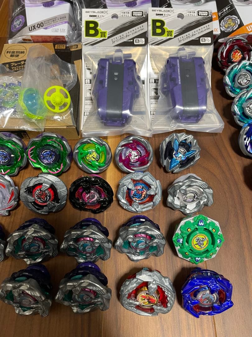 ベイブレードX 新品 まとめ売り ベイコード39枚＋未開封品の6枚