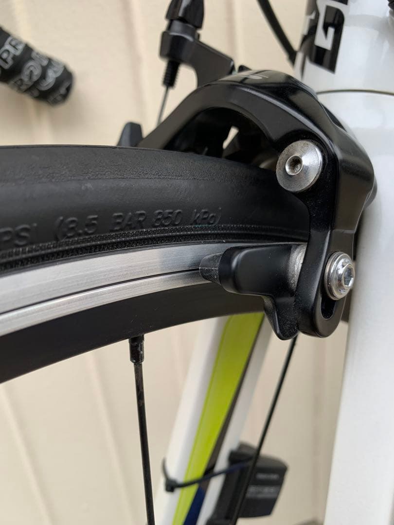 ロードバイク アルミフレーム　GAIANT