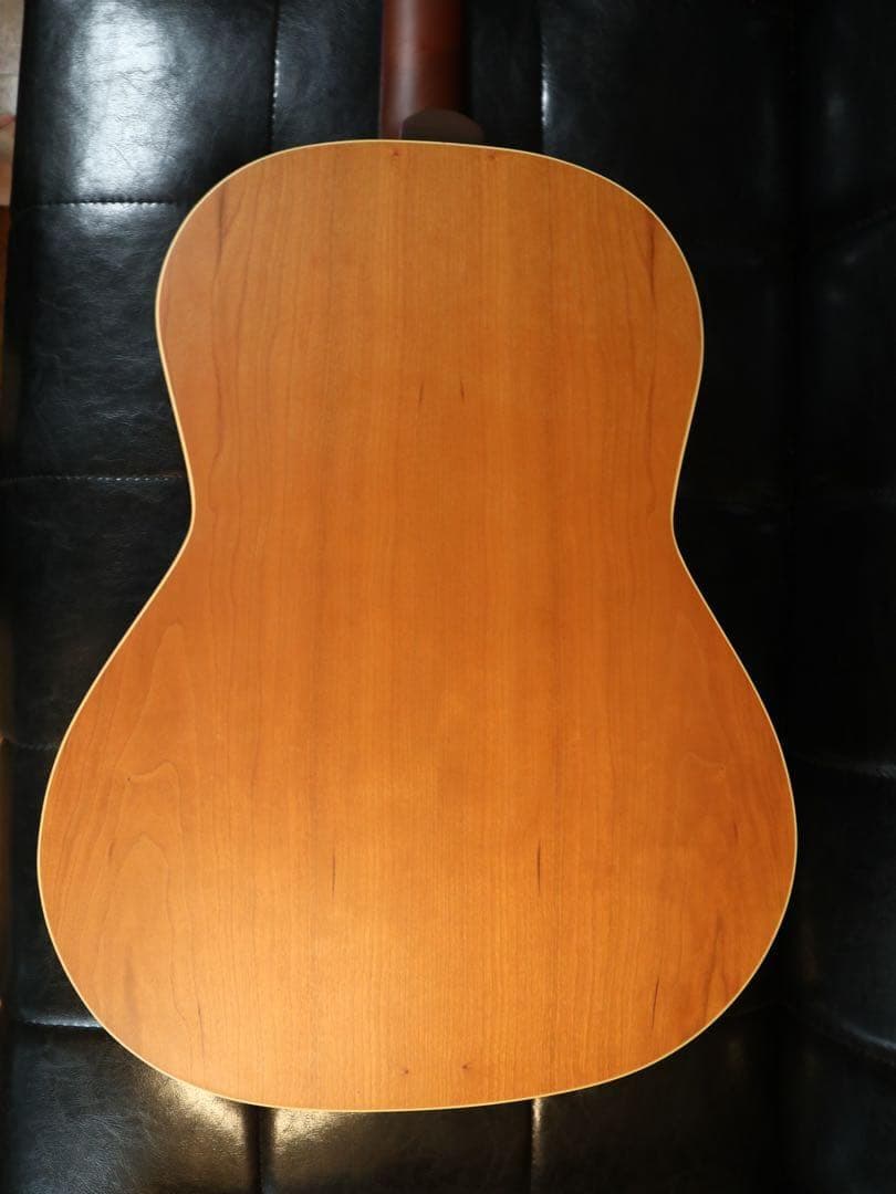 【送料込み】NORMAN B20 FOLK 製　ハンドメイド ギター