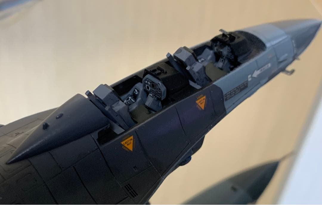 F-16B プラス　ファイティング　ファルコン　1/72