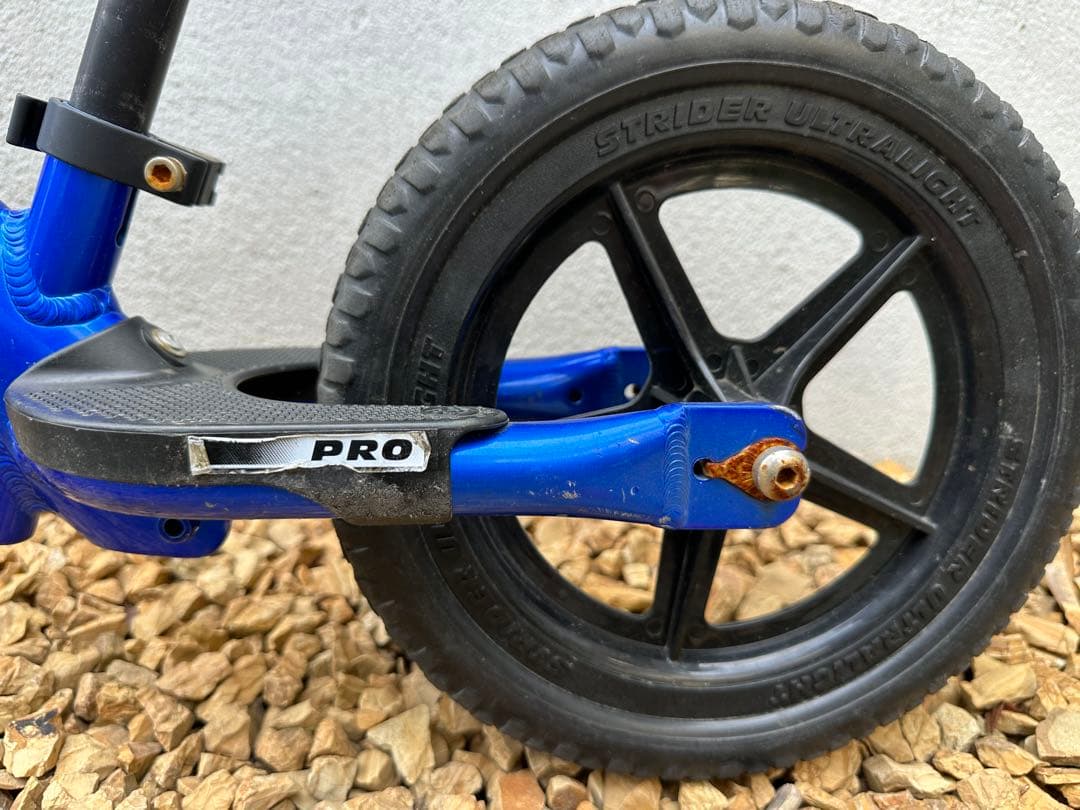 ストライダー プロ STRIDER ウルトラブルー(限定カラー)