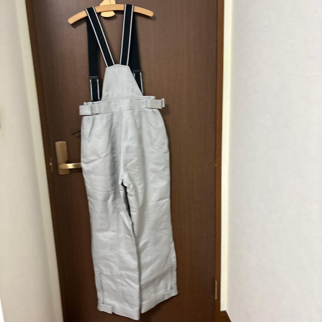 ウィンタースポーツ用ジャケットとパンツセット