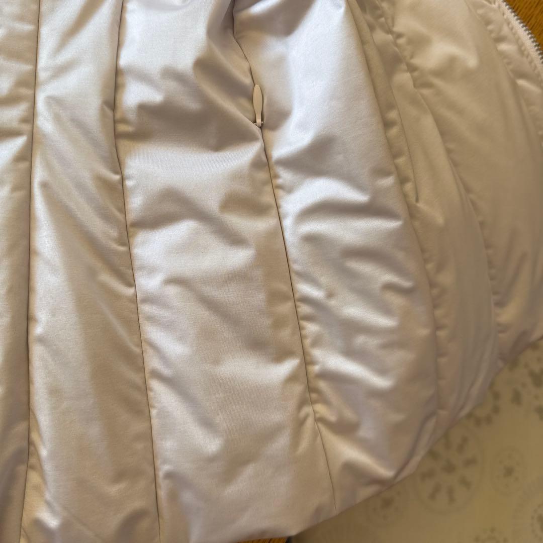 レオナールスポーツ　40 ダウンベスト