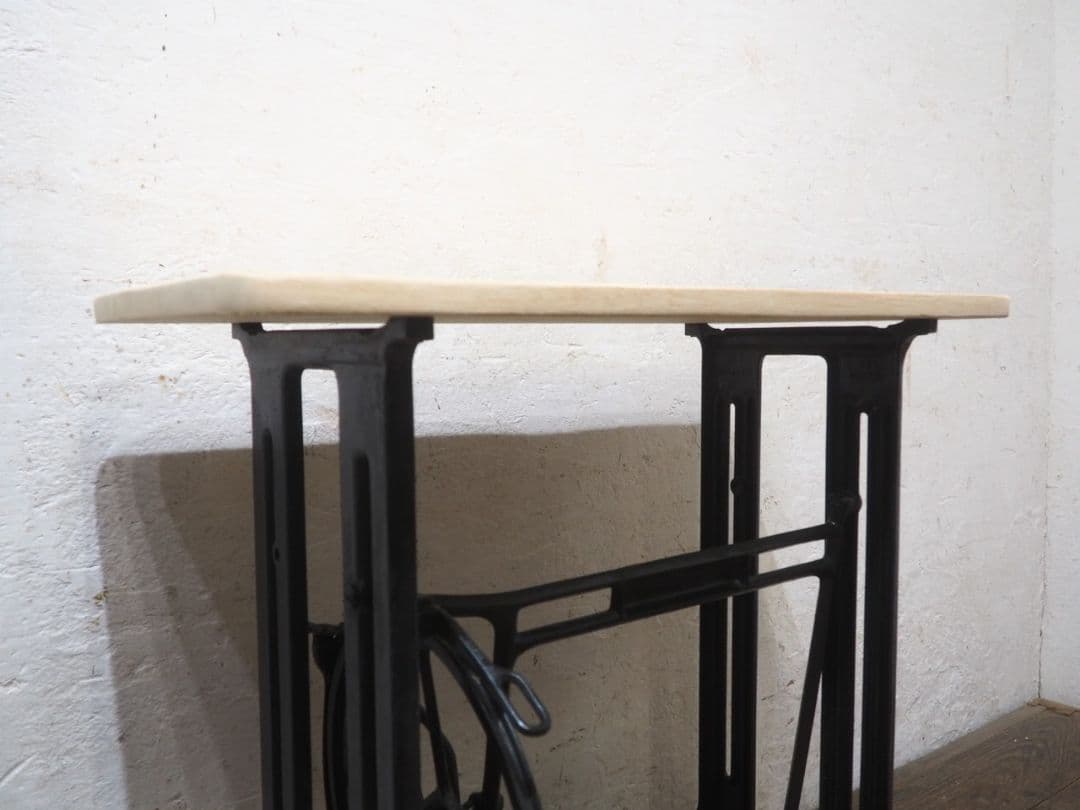 1224 ラワンの一枚天板　シンガーミシンテーブル　デスク　レトロ　ビンテージ