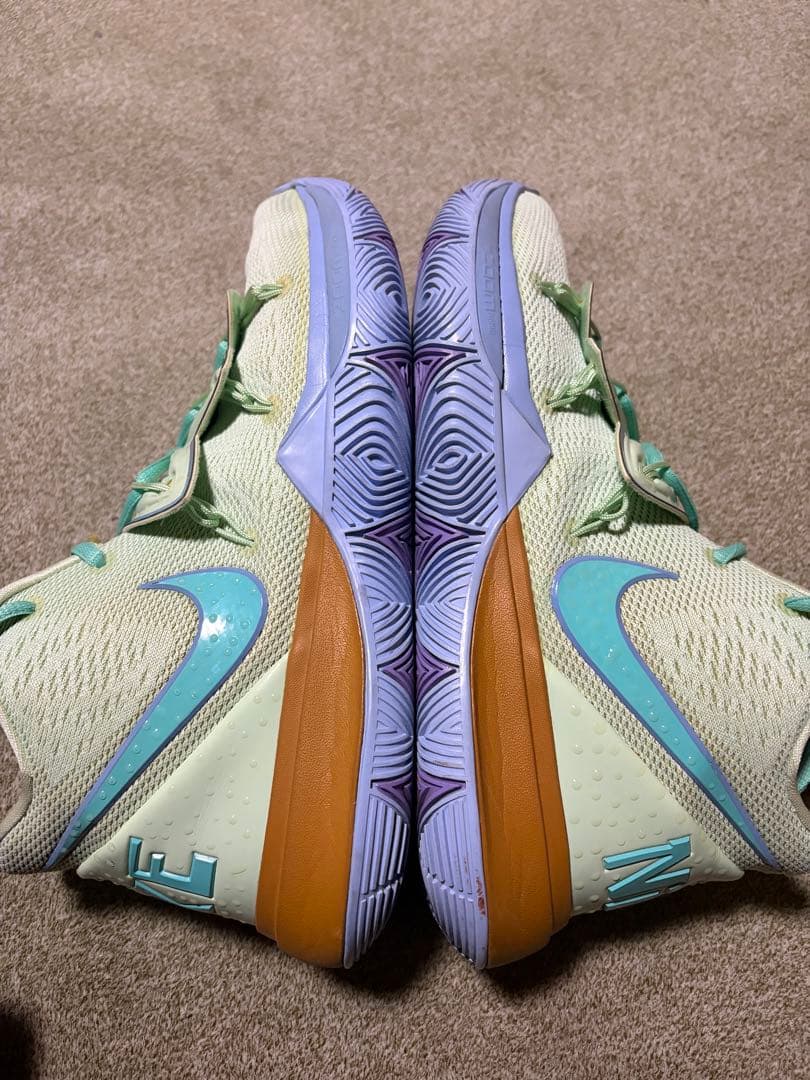 ナイキ　カイリー5 スポンジボブ ライムグリーン　27センチ