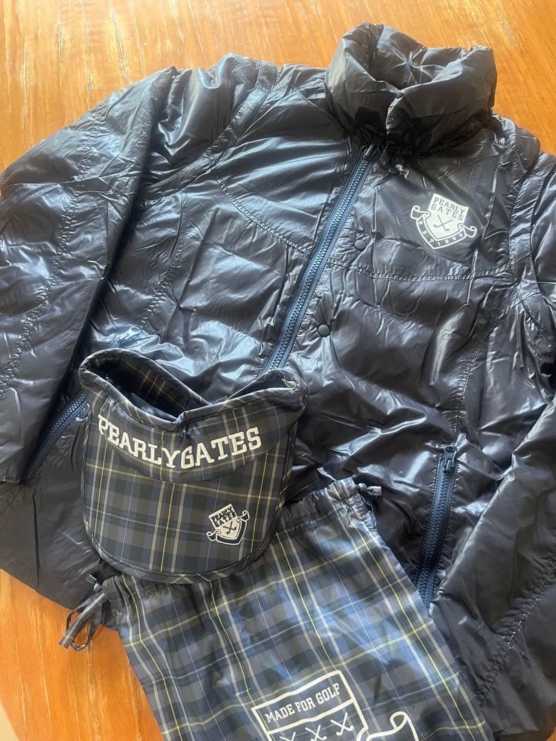 PEARLY GATES リバーシブルダウンジャケットとサンバイザーのセット