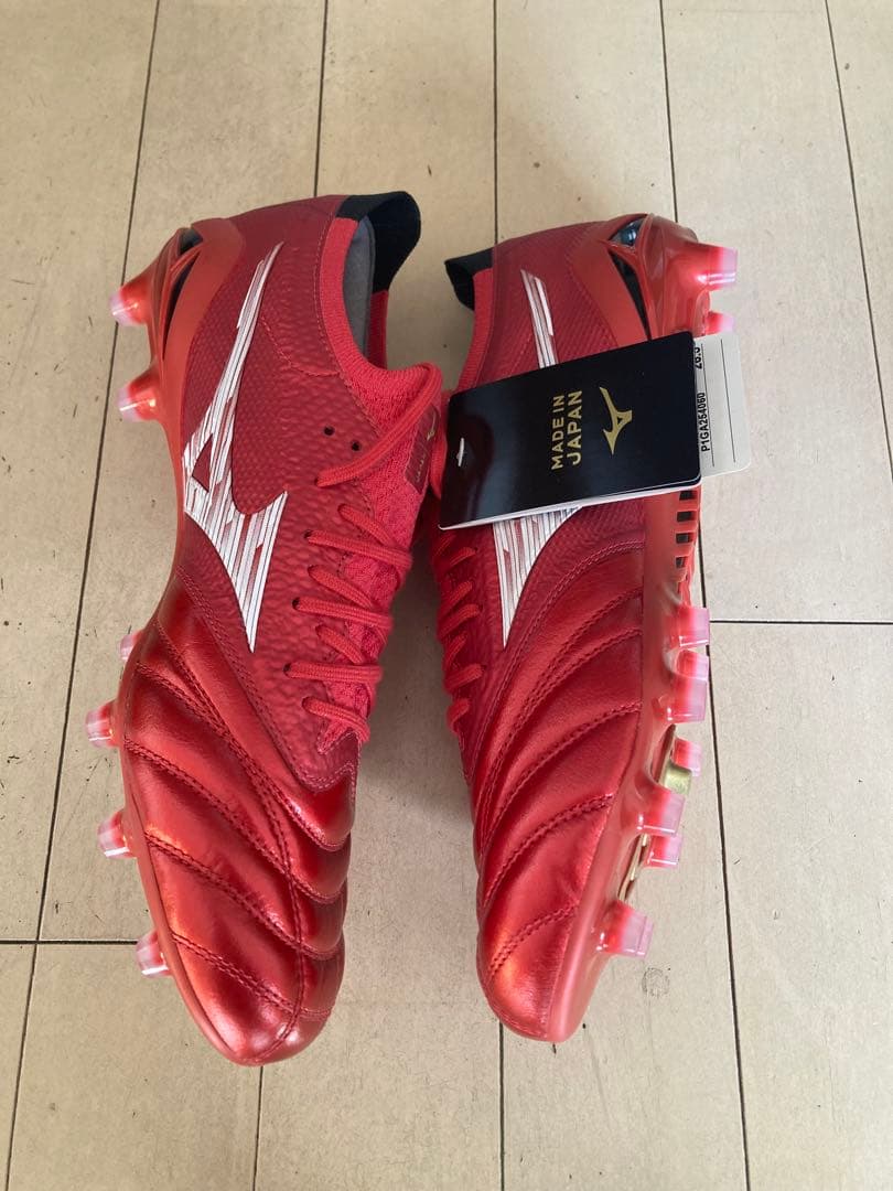 モレリアネオ4βジャパン　赤　26.5㎝ 新品。