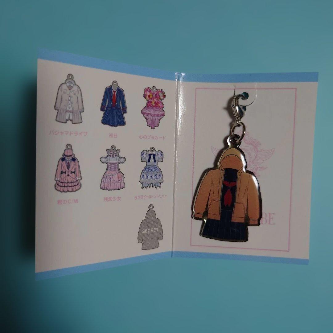 L*️様 「送料込み」AKB48 渡辺麻友 卒業コンサート公式グッズ チャームセ