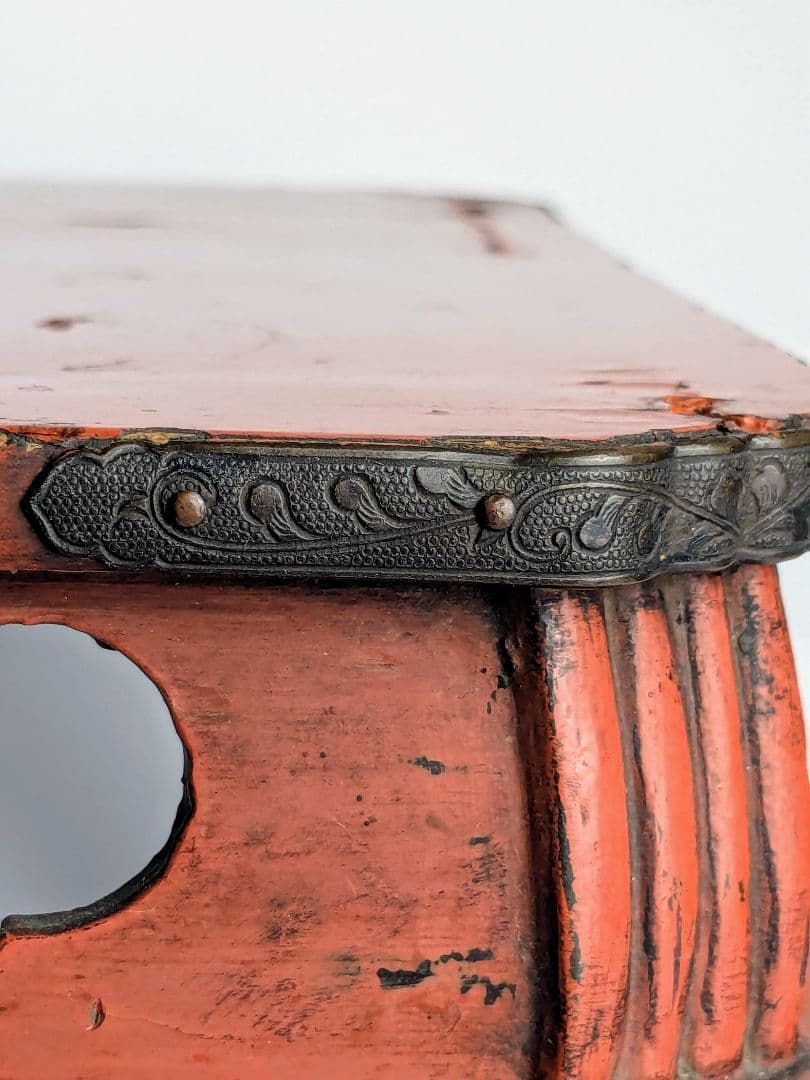 根来四足机　江戸時代　　春日卓　仏教美術　仏具　根来塗