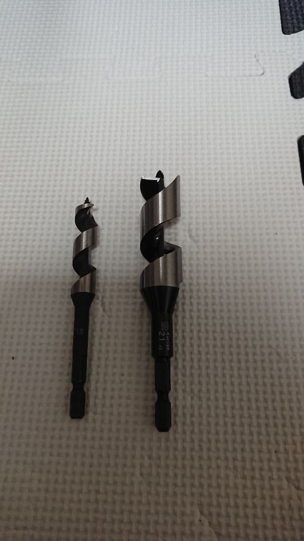 今出品している電動工具4台と付属品セット