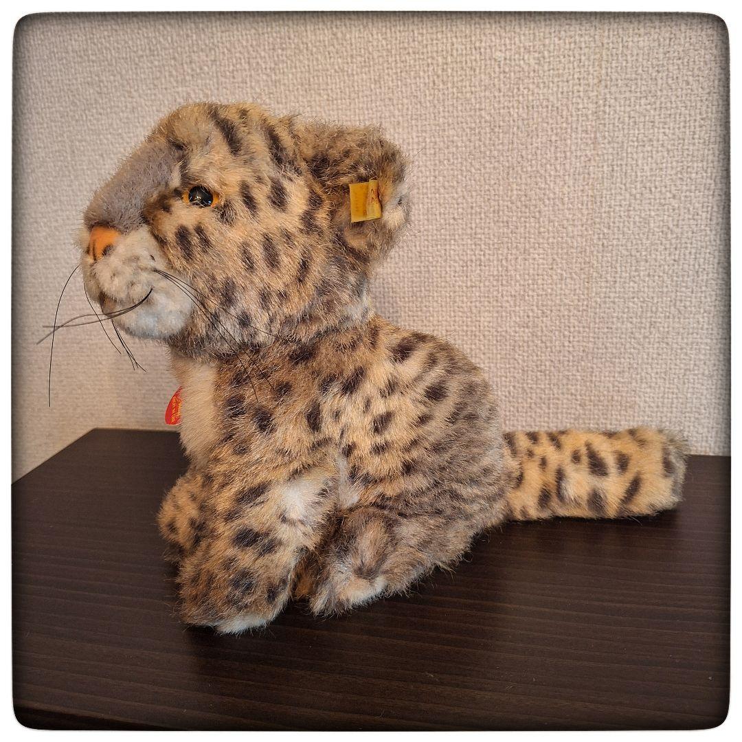 【ユキヒョウ Snobby Baby Schneel】ヴィンテージ シュタイフ