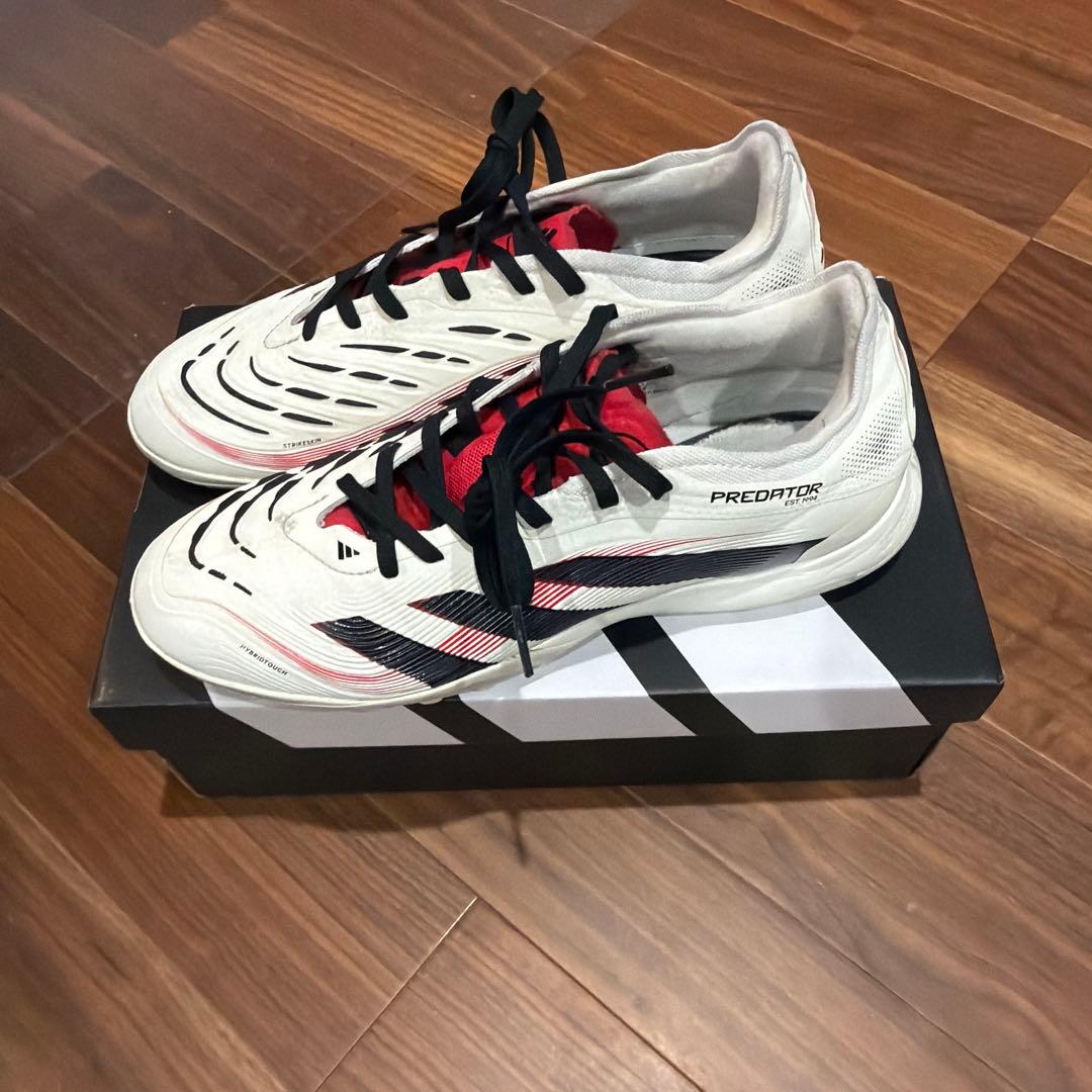 シューズ PREDATOR PRO TF