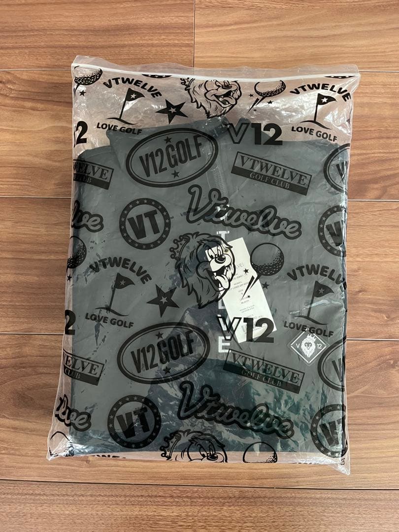 V12 メンズパーカー