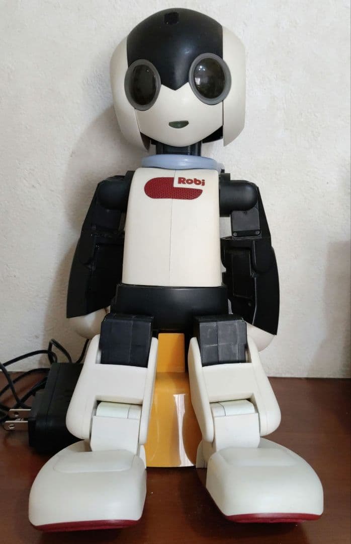 ロビ 完成品充電チェア付き　動作確認済み