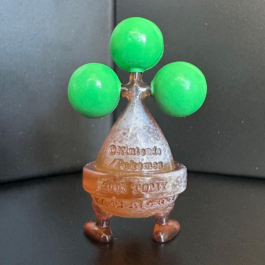 Pokémonモンコレ劇場版クリアver.『ルカリオ／ウソハチ』初期　TOMY製