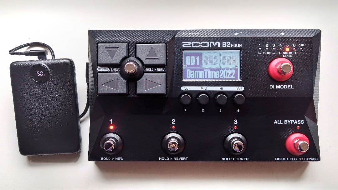 ZOOM B2 FOUR ベース用マルチエフェクター