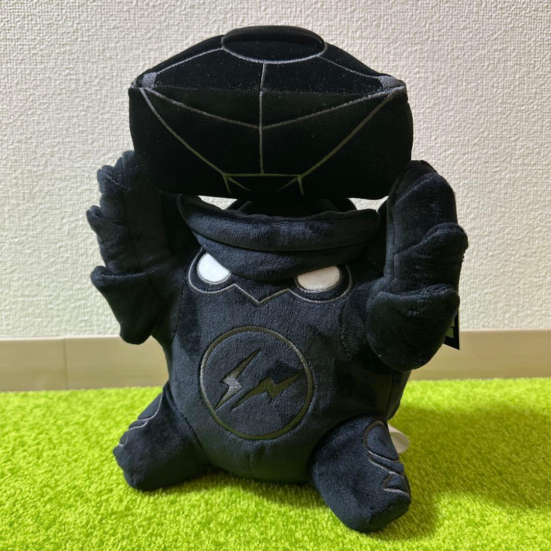 VLRNT // FRGMT WNGMN ぬいぐるみ