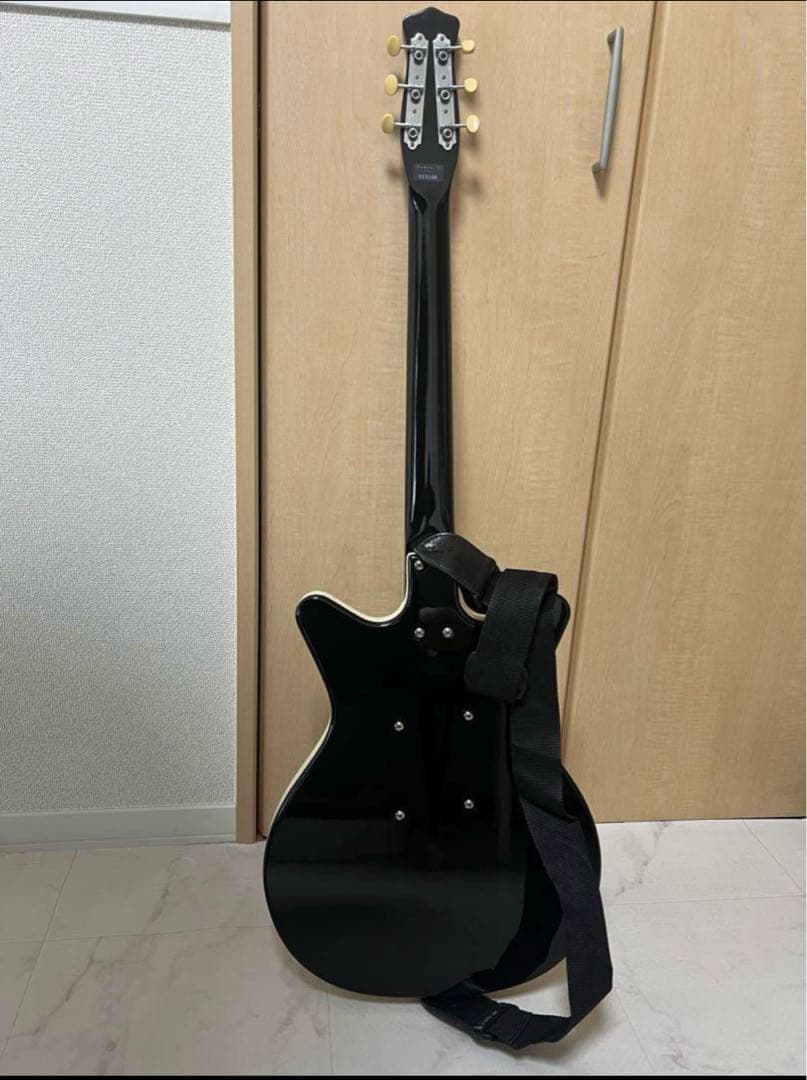 ダンエレクトロ エレキギター ブラック ストラップ・ケース付オマケあり