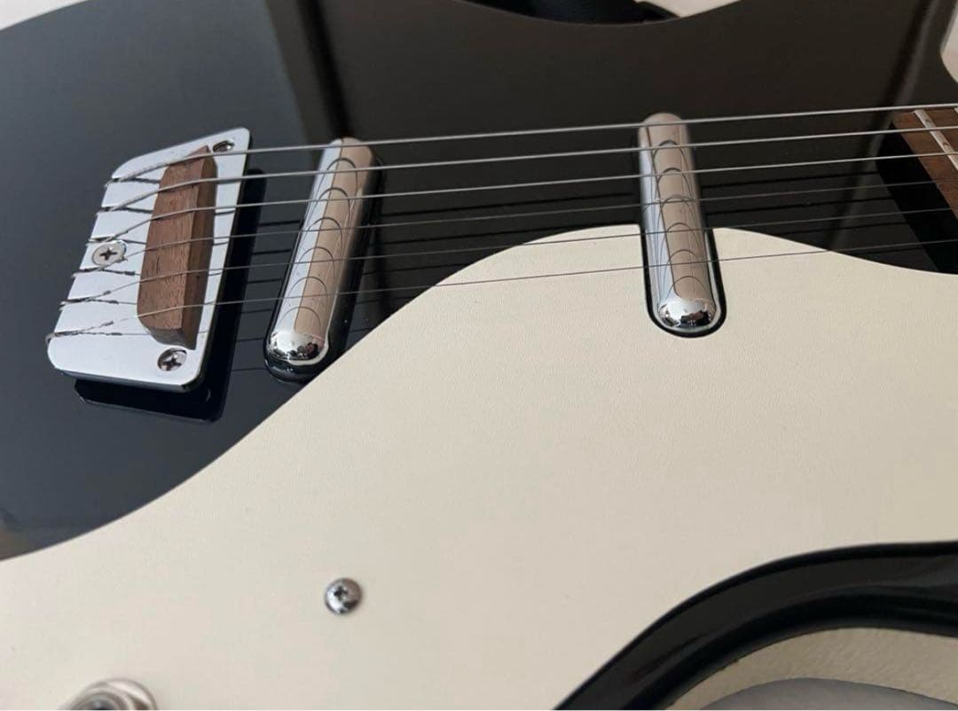 ダンエレクトロ エレキギター ブラック ストラップ・ケース付オマケあり