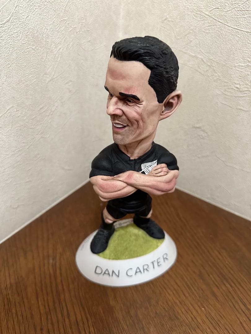 Groggs元オールブラックス ダン・カーター選手のフィギュア世界限定1000体