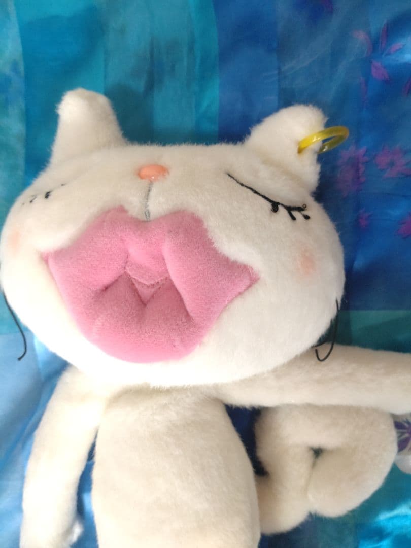 【激レア！】宇多田ヒカル　公式グッズ　猫ぬいぐるみ、バンダナ、うちわ新品セット♡