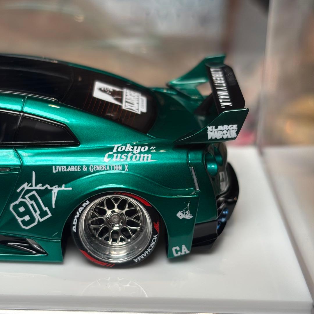 Make Up 1/43 LBWK × XLARGE NISSAN 35GT
