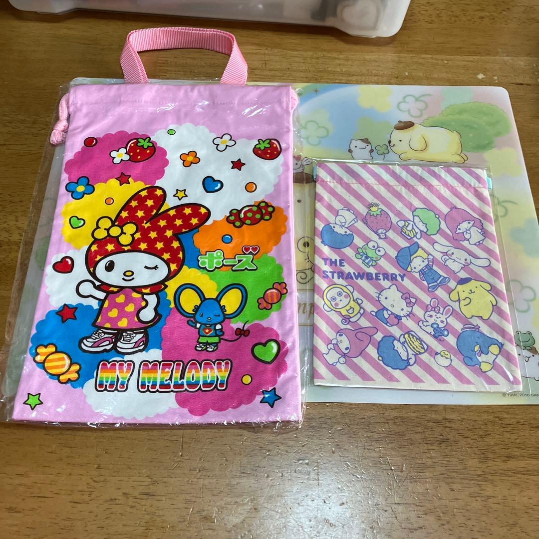 サンリオ　ハンカチ・巾着袋セット〜BOX72