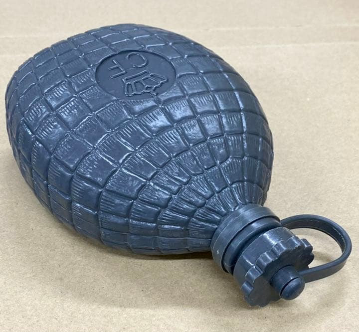 レアアイテム　デンマーク軍 プラスチック製 水筒 ROSTI 製