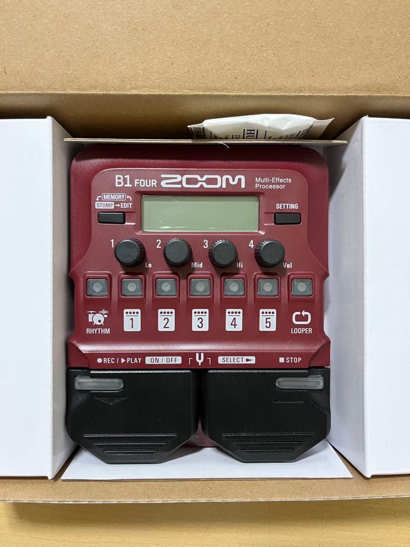 ZOOM B1 FOUR マルチエフェクトペダル