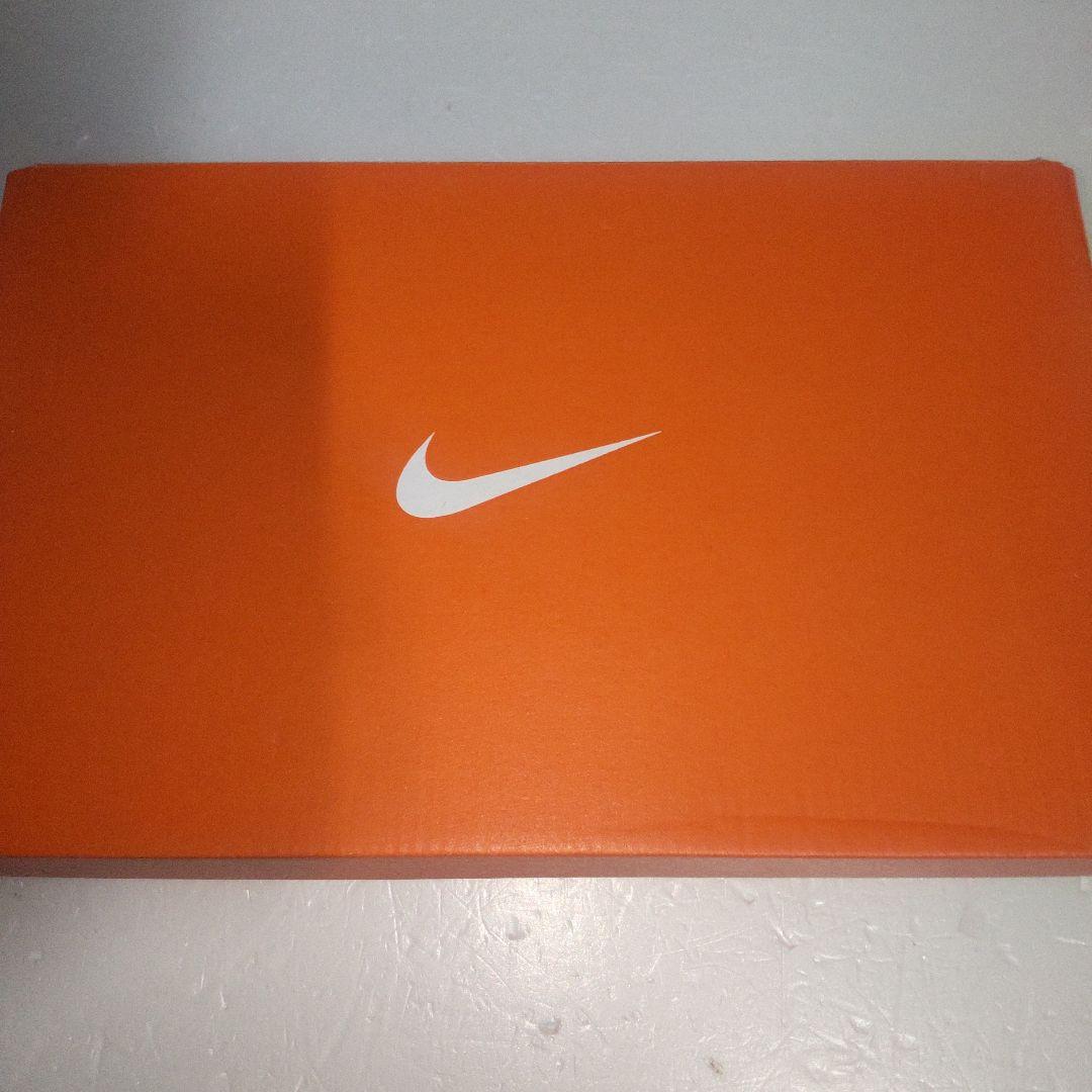 ナイキ　レジェンド　9 PRO HG 24センチ