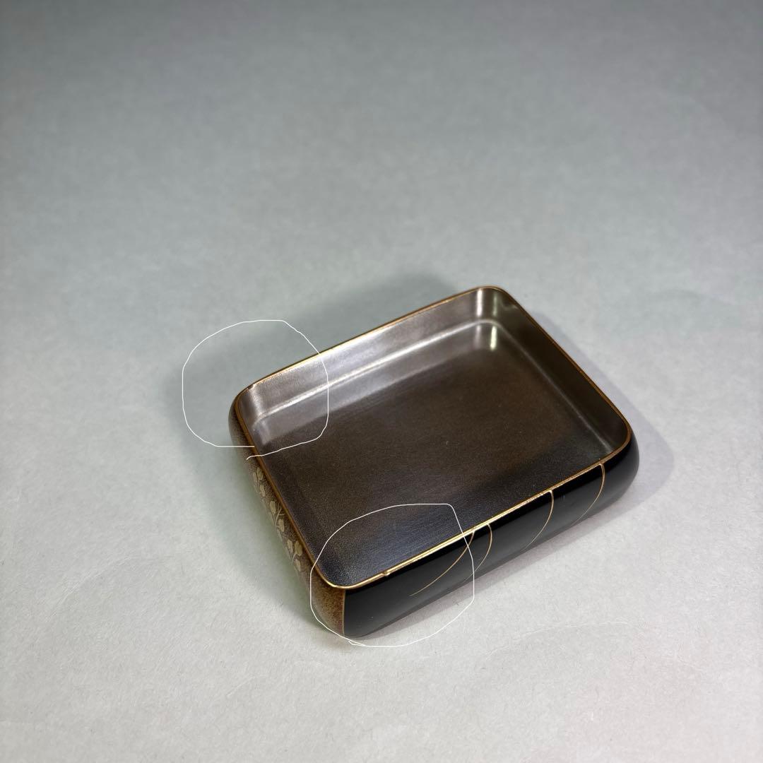 前端春斉　片身替菊桐蒔絵香合 内銀地(二重箱入)