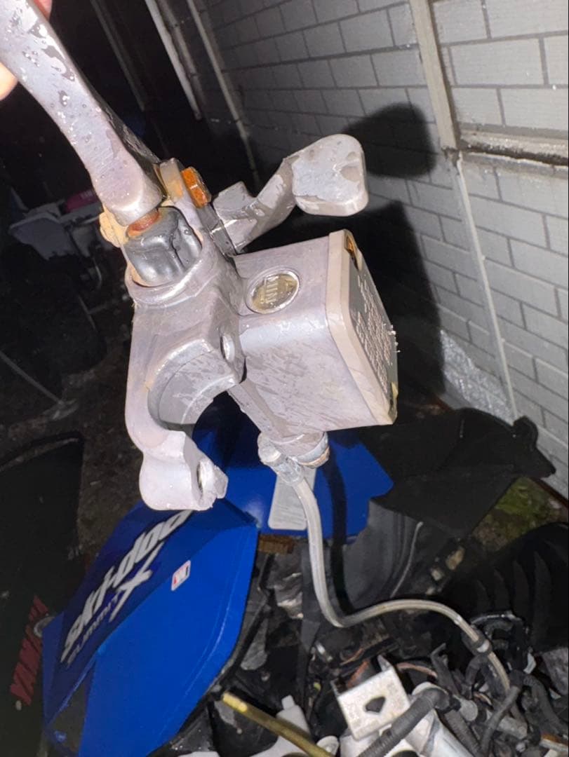 スノーモービル　skidoo