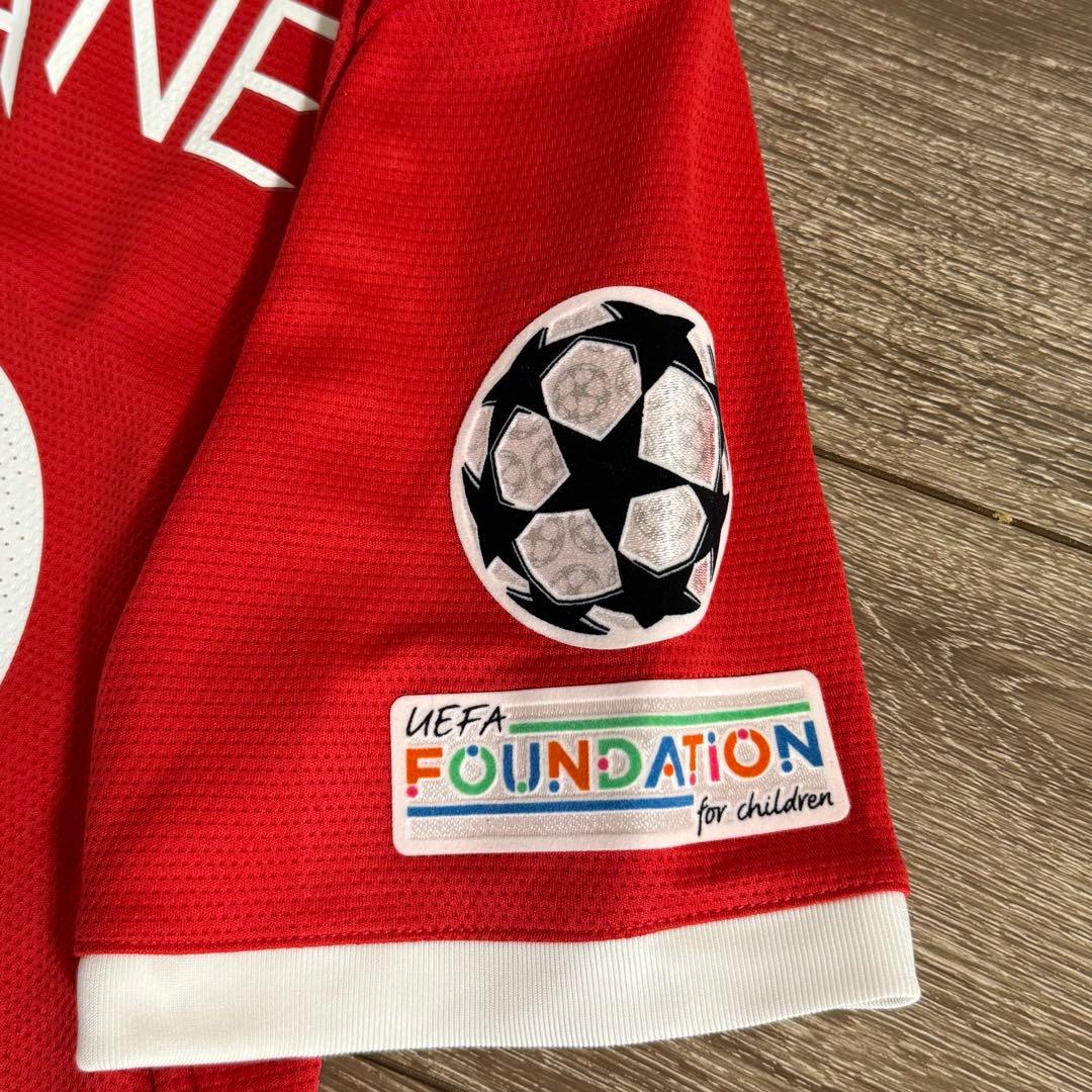 正規品 マンチェスター・ユナイテッド 21/22 R.VARANE ユニフォーム