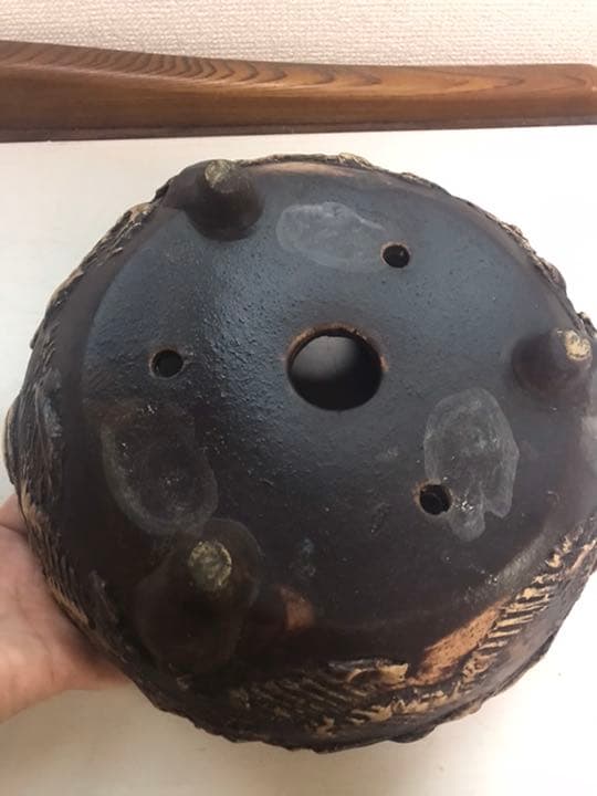 盆栽蜂　超希少激レア松皮盆栽鉢時代3つ足山野草鉢草もの盆栽鉢置き物ゴツゴツした鉢