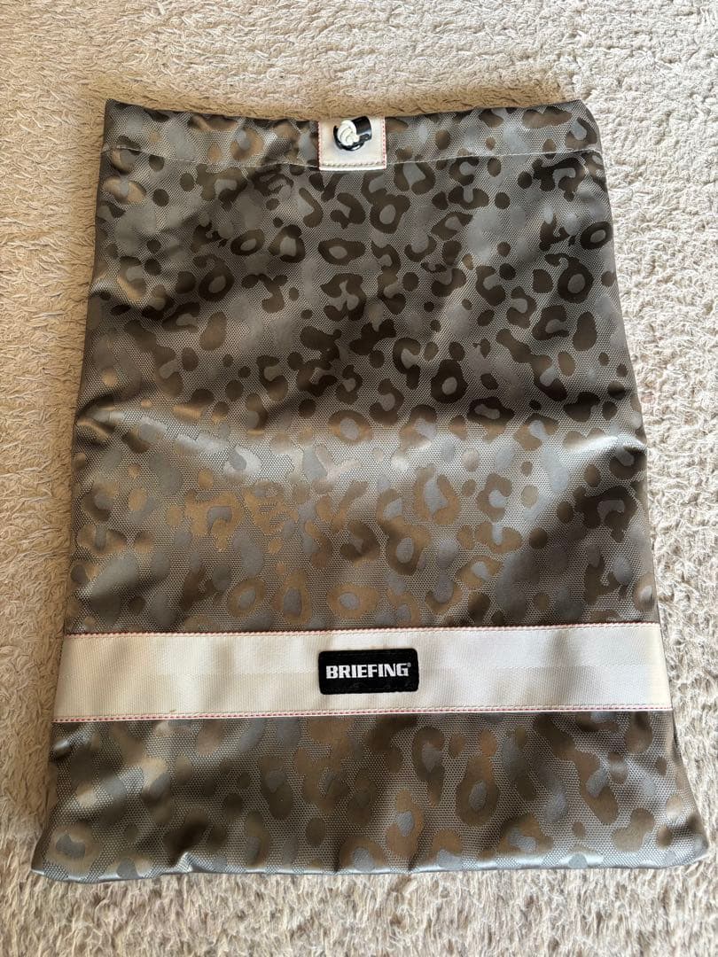 ブリーフィング　レオパード ヒョウ柄 シューズカバー　ポーチ　巾着